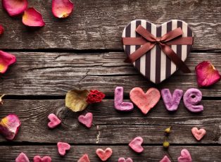 social media love